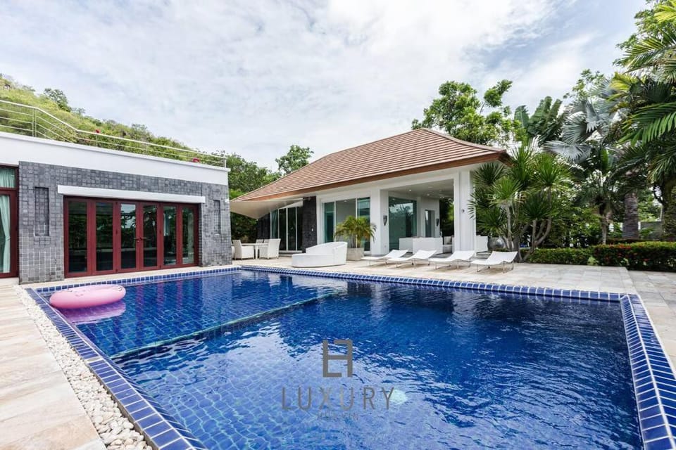 Unique Pool Villa with 5 Bedrooms and Sea View PM-C1 Villa in Nong Kae