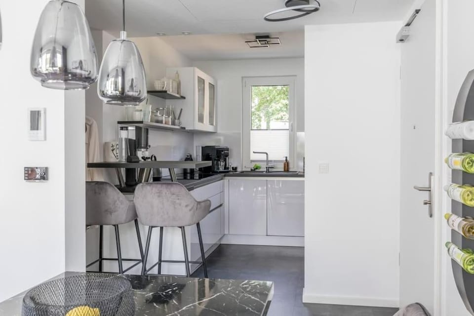Coffee/tea facilities, Kitchen or kitchenette, Dining area, dishwasher, minibar, pet friendly, stove, toaster