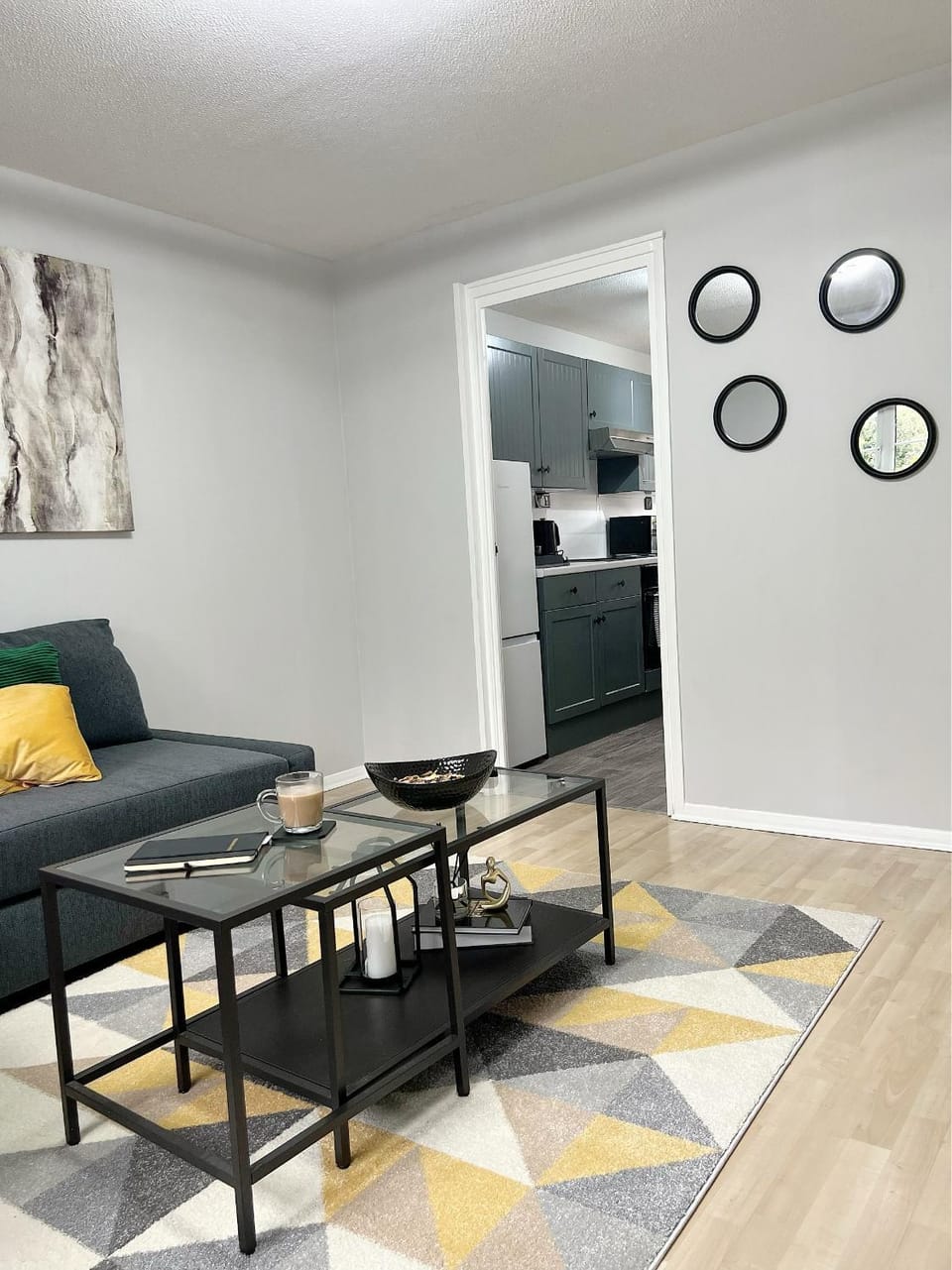 Living room, Seating area