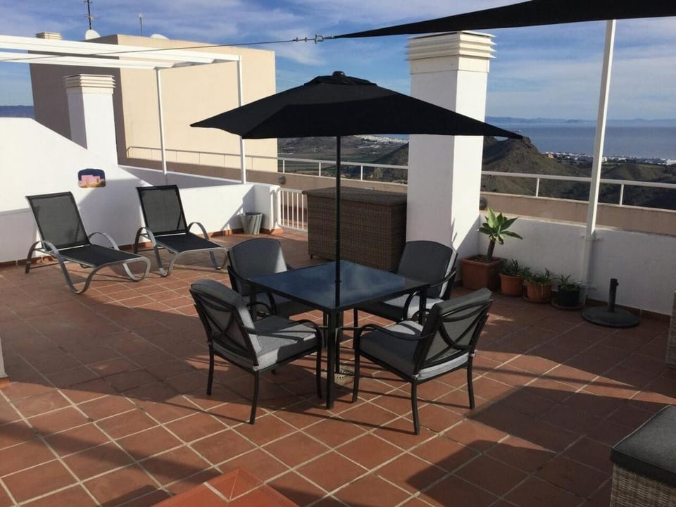 Victoria Building Calle Puntica - Mojacar Pueblo Attico - 3 bedroom - sleeps 5 - R882 Apartment in Andalusia