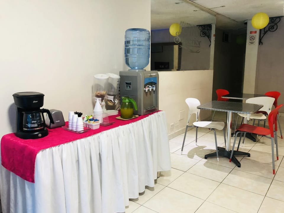 Coffee/tea facilities