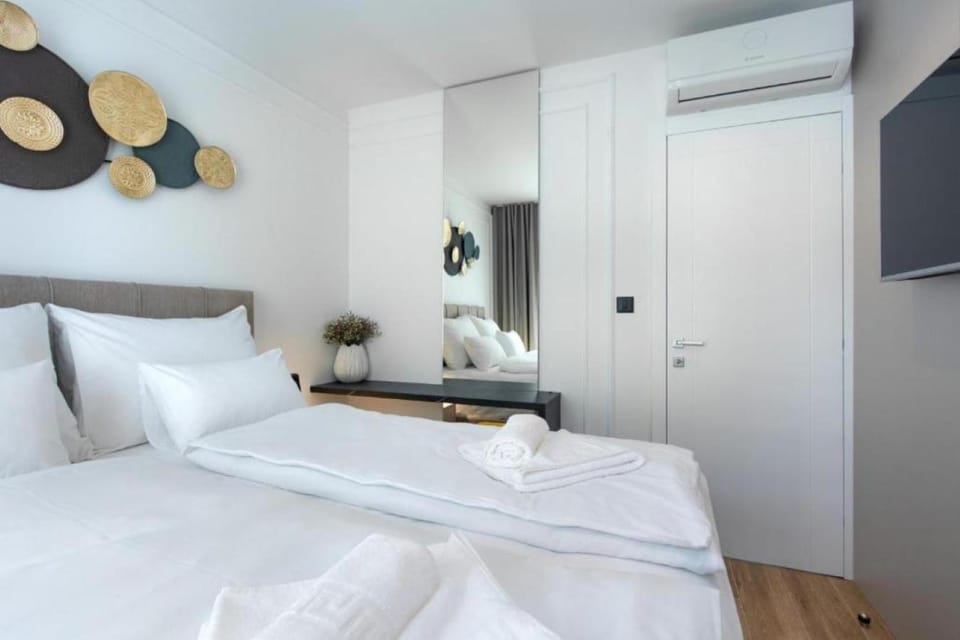 Annabel's Luxury Apartment with private pool, jacuzzi and sauna Apartment in Krk