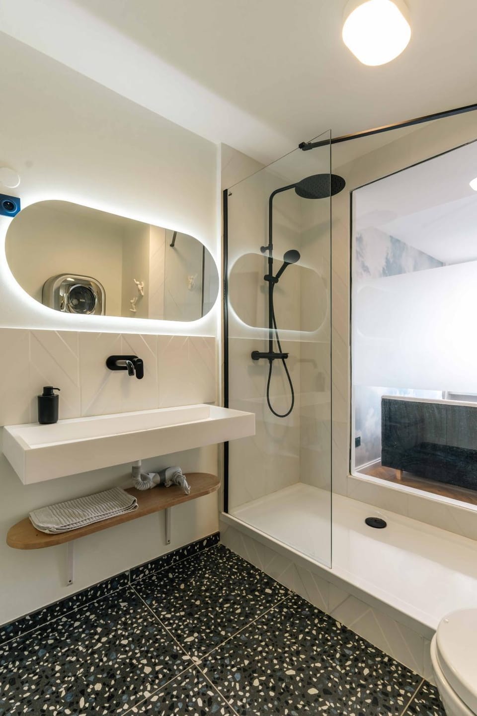 Shower, Bathroom, towels