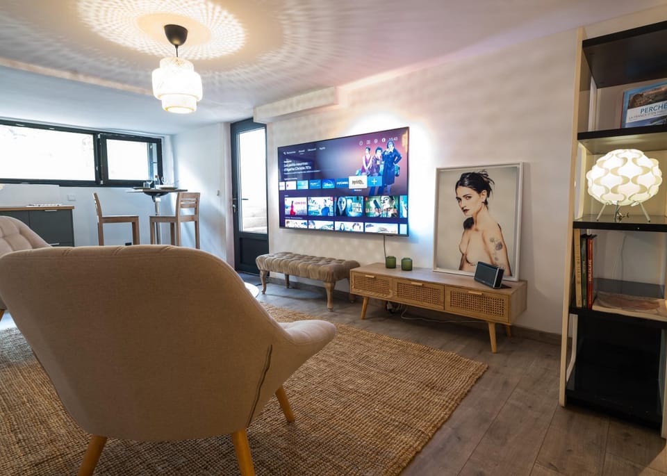 Library, TV and multimedia, Living room