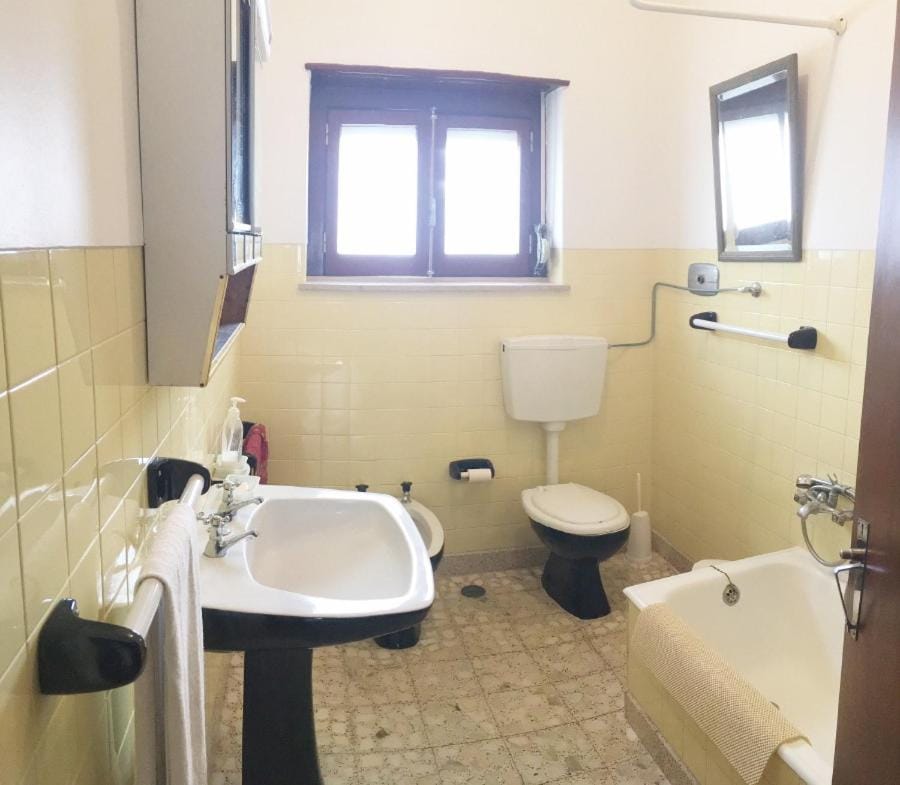 Toilet, Bathroom