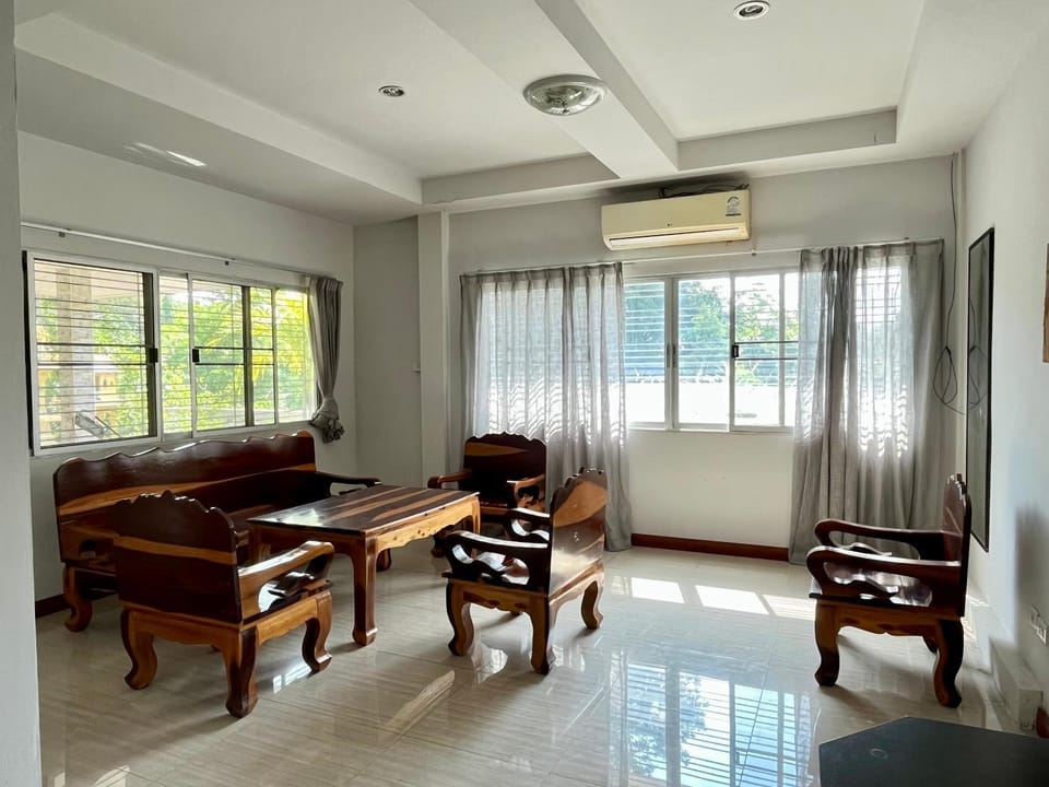 Kunaeng ครัวกันเอง รีสอร์ท House in Pattaya City
