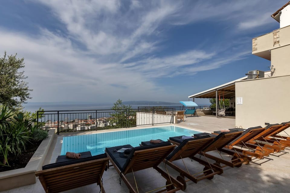 Villa Irena with heated pool and sea view House in Makarska