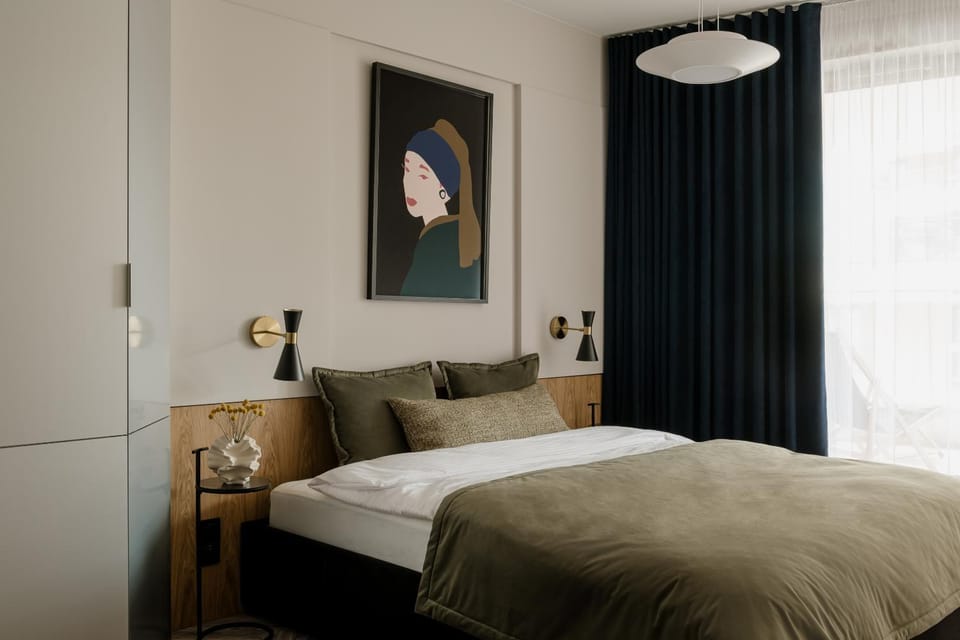 Bed, Bedroom