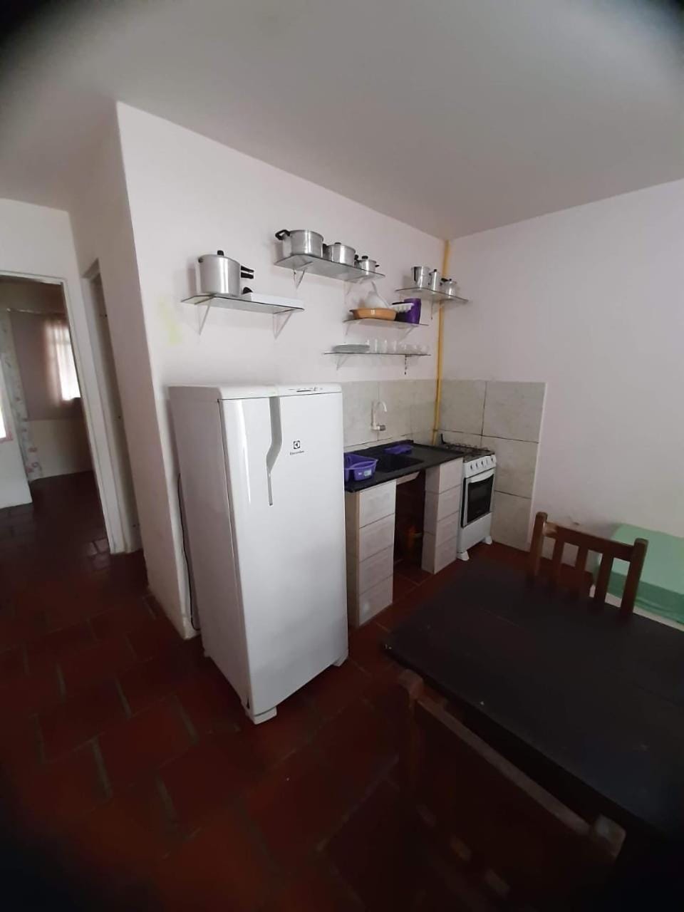 Kitchen or kitchenette, Dining area, oven