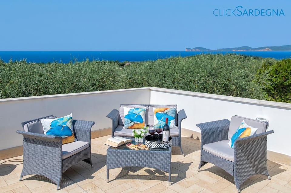 View (from property/room), Balcony/Terrace, Sea view