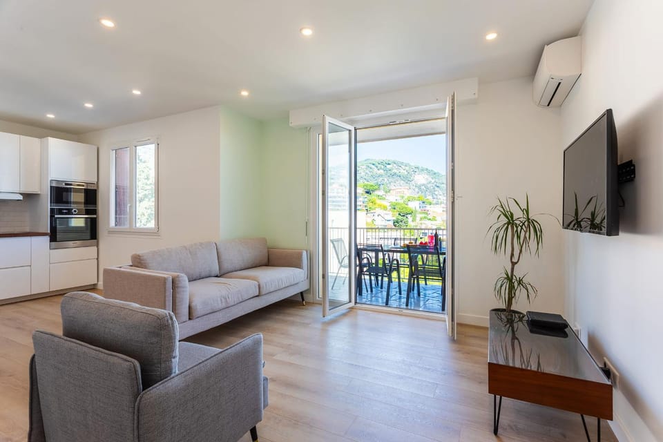 TV and multimedia, Living room, air conditioner