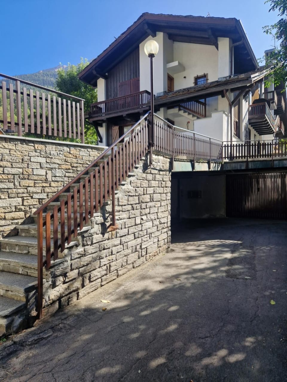 Property building, Day