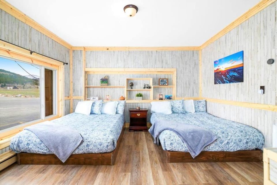 12Private Room with Kitchen Dog Friendly Leadville Apartment in Leadville