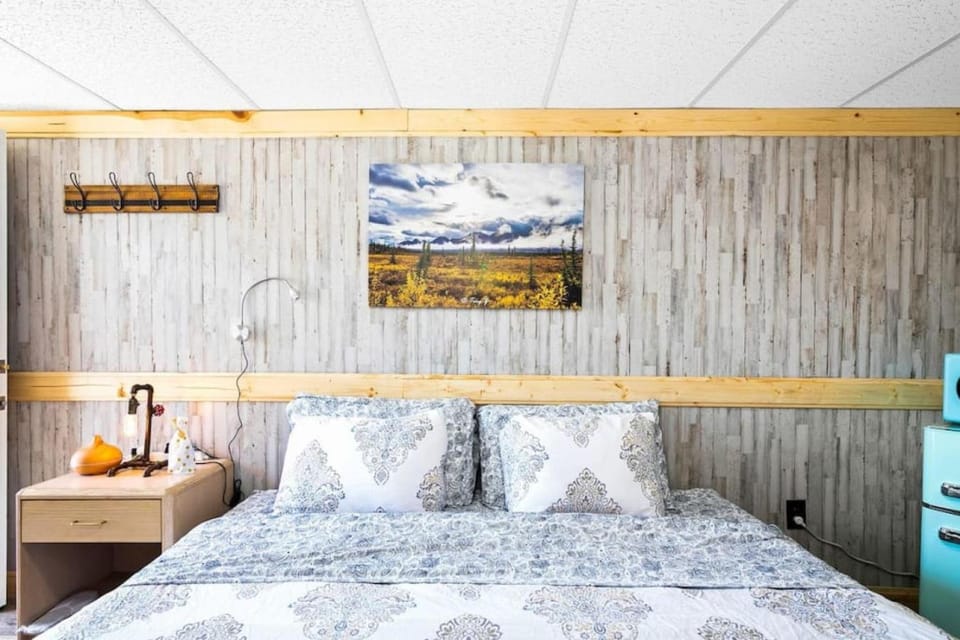 8 Private room in heart of Leadville dog friendly Apartment in Leadville