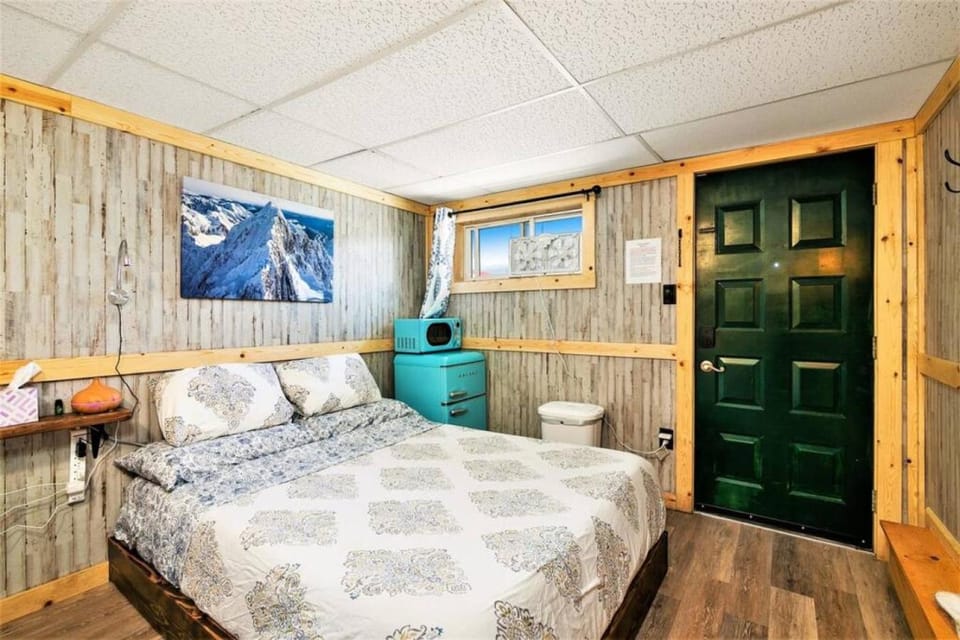 11 Renovated Cozy Room Dog Friendly Leadville Apartment in Leadville