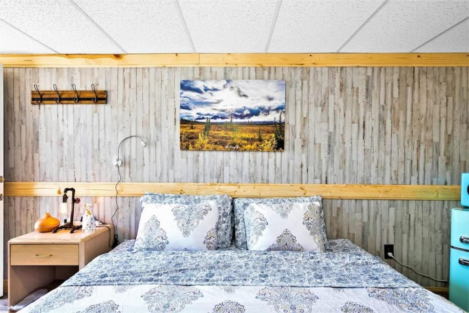 9 Newly Renovated Dog Friendly Room Leadville Apartment in Leadville