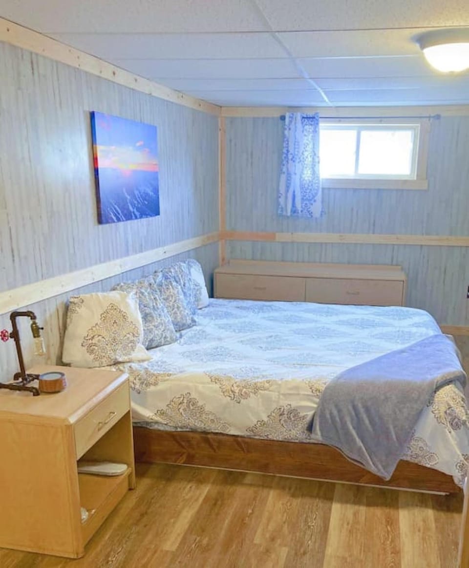 2 Dog Friendly Private Cozy Room in Leadville Apartment in Leadville