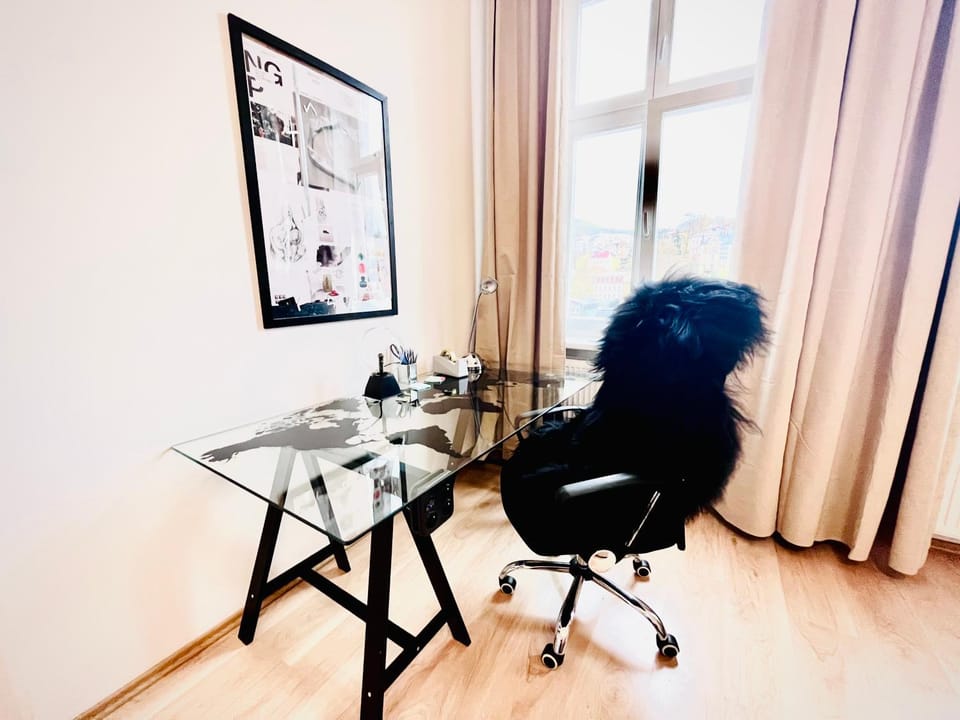 Seating area, hair dresser