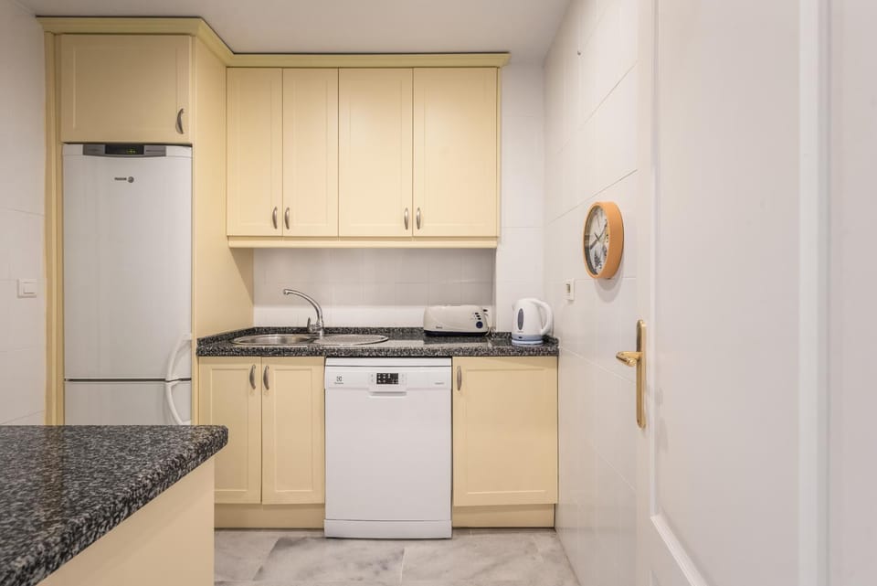 First Line Apartment in Puerto Banus Apartment in Marbella