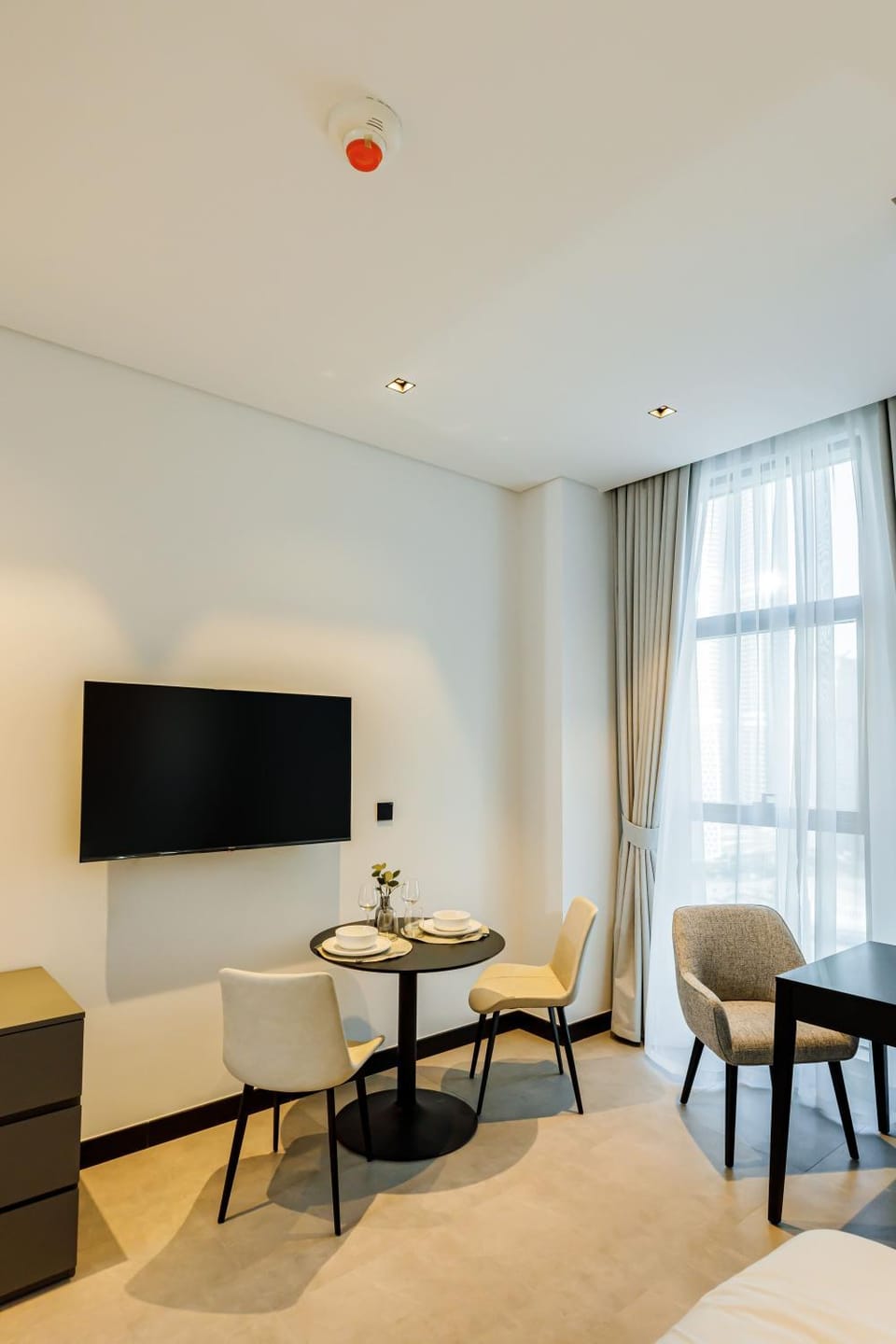 Communal lounge/ TV room, TV and multimedia, Living room, Seating area, Dining area, Evening entertainment, hair dresser