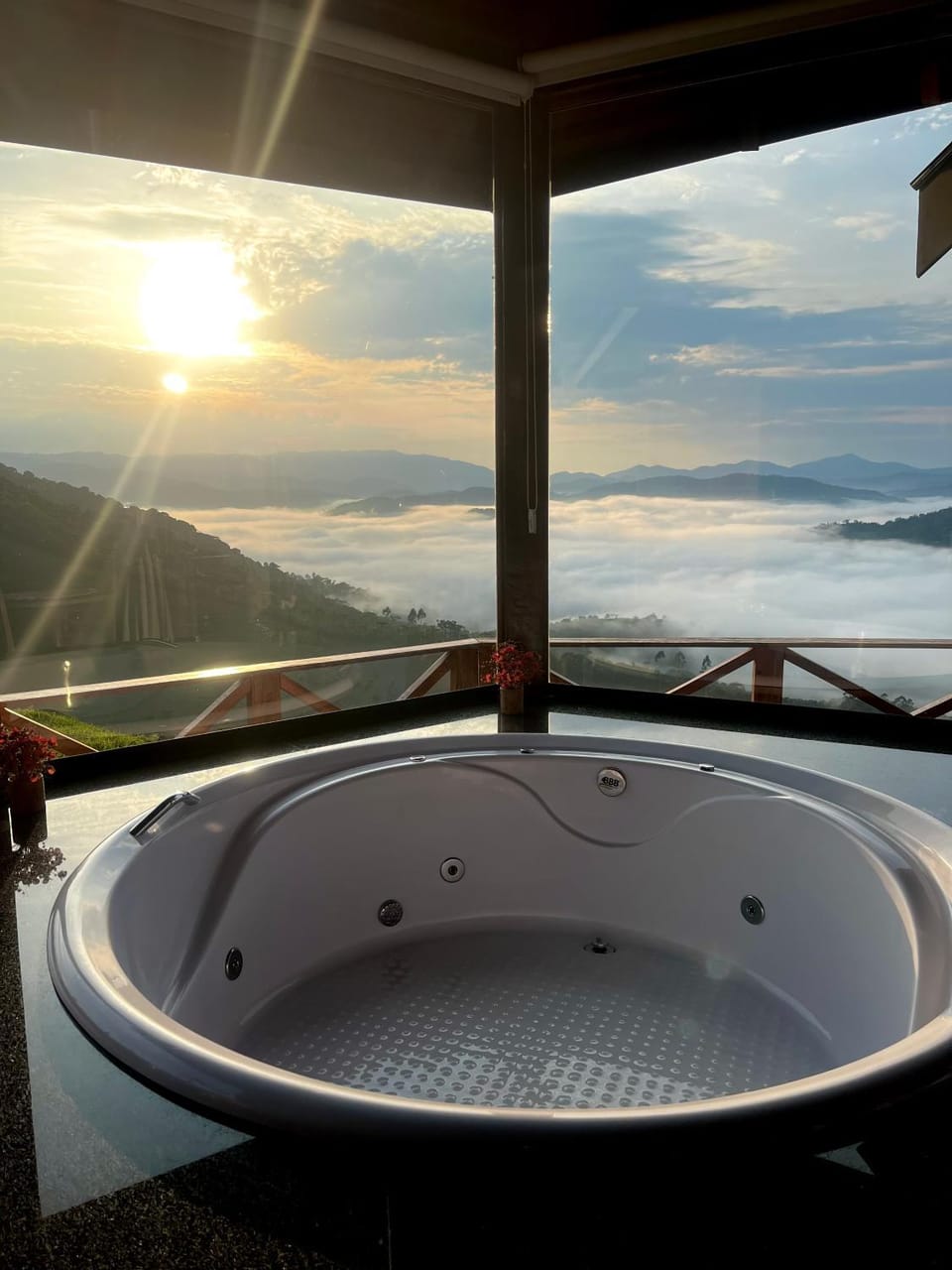 Natural landscape, Hot Tub, Mountain view, Sunrise