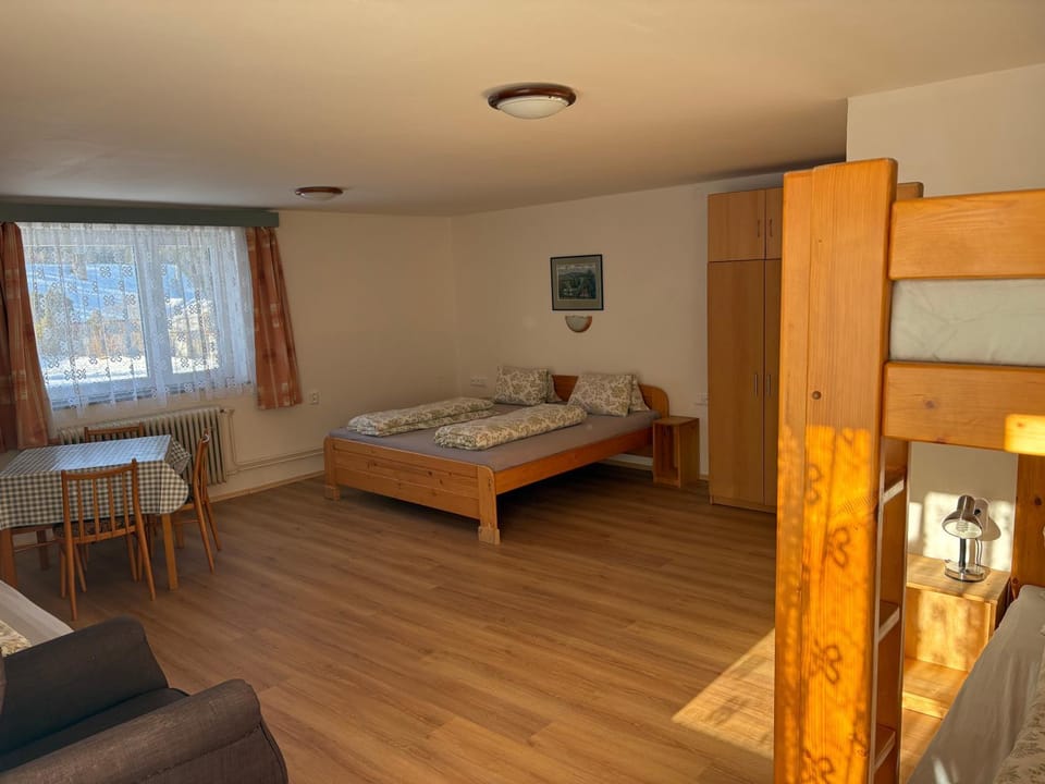 Photo of the whole room, Bedroom