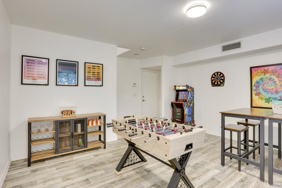 Rooftop Skyline Views! Family-Friendly Phoenix Gem House in Phoenix