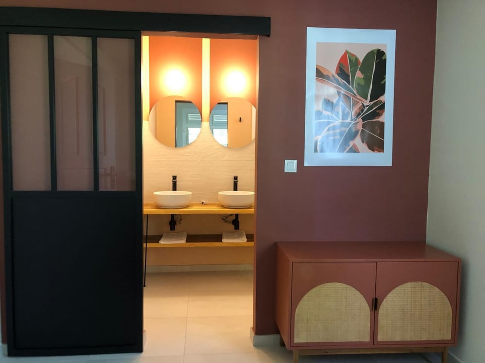 Bathroom, Bedroom