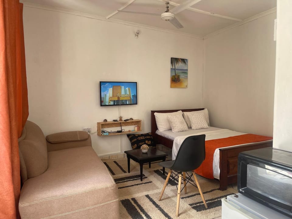 Living room, Seating area, fireplace