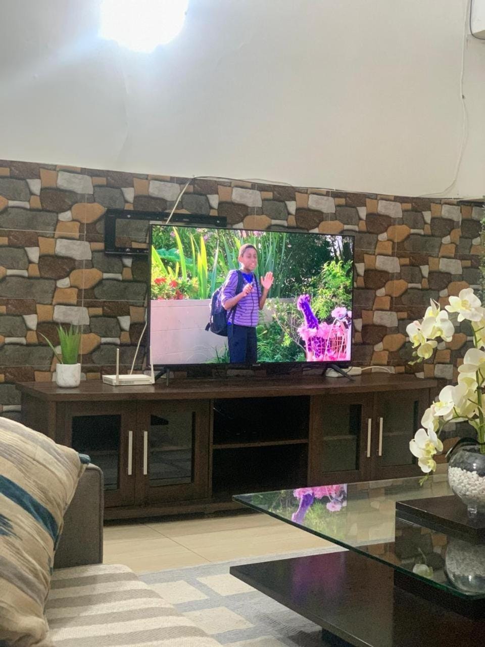 Communal lounge/ TV room, internet
