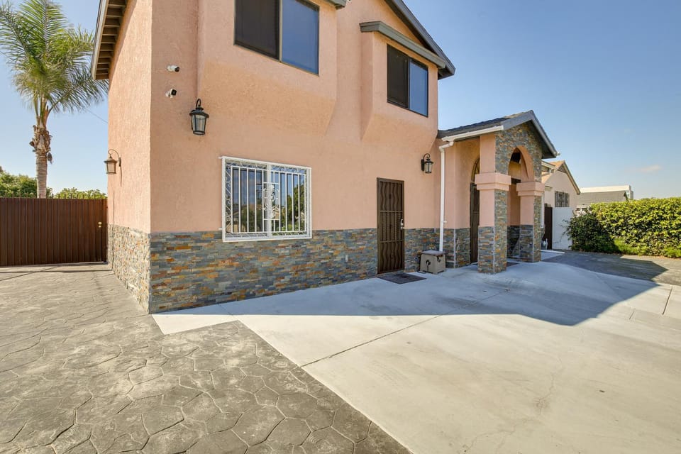 3 Mi to SoFi Stadium! Hidden Gem in Hawthorne Apartment in Hawthorne