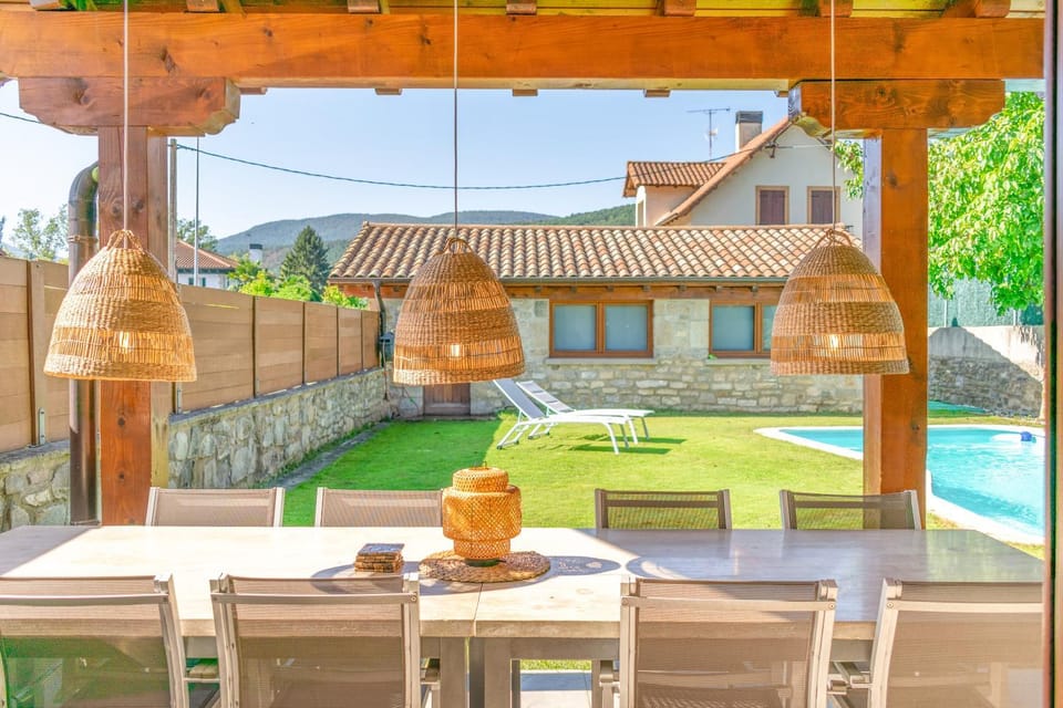 Acogedora casa rural con jardín próxima a Pamplona Villa in Navarre