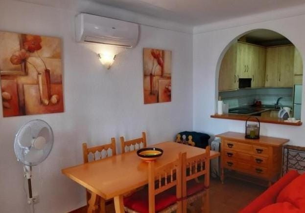 Casa Becquer - Mojacar - 2 bedroom - sleeps 4 - R040 Apartment in Andalusia