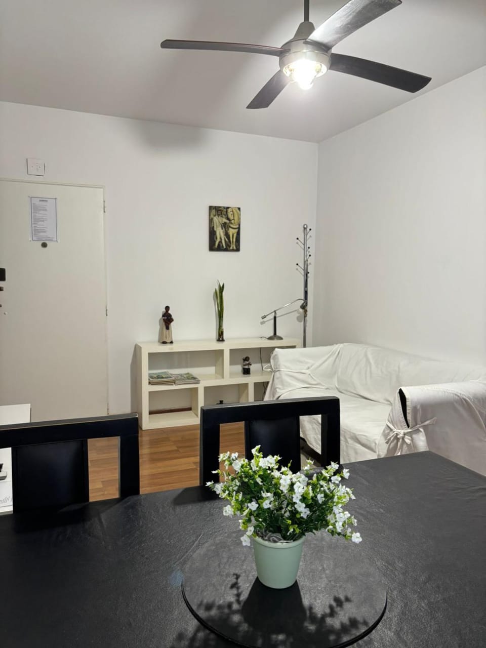 Photo of the whole room, Dining area