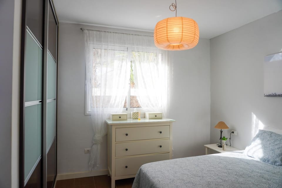 Bed, Photo of the whole room, Bedroom, hair dresser