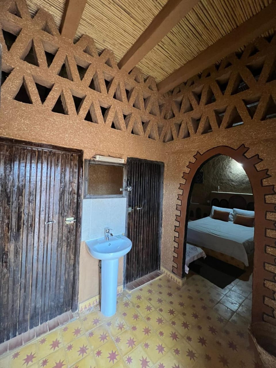 Auberge Camping Tafraoute Montagnes Inn in Morocco
