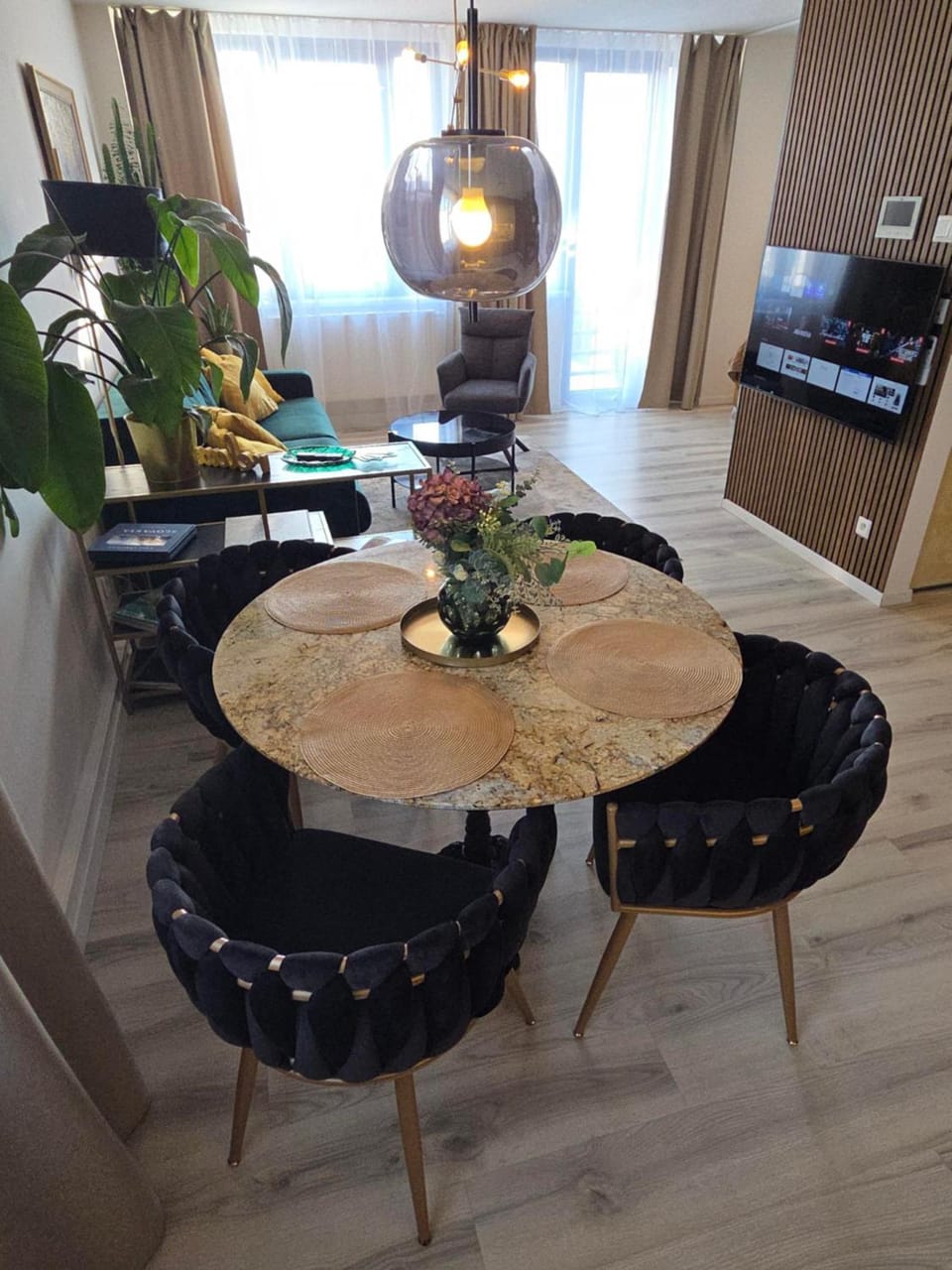 7thHeaven centre suite FREE PARKING in the building Apartment in Bratislava