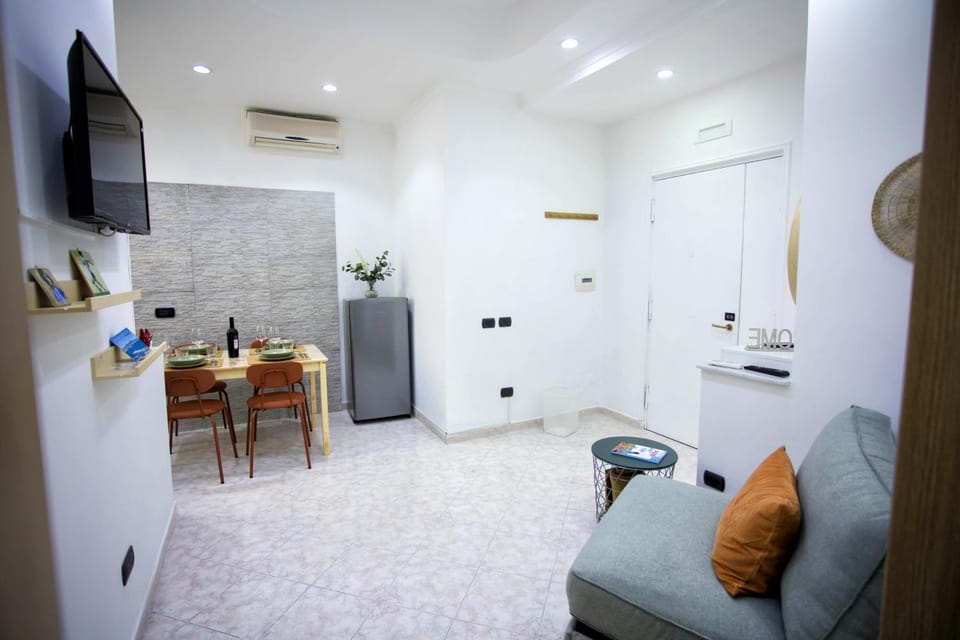 Casa Pelusa: Apartment near Maradona Murales Apartment in Naples