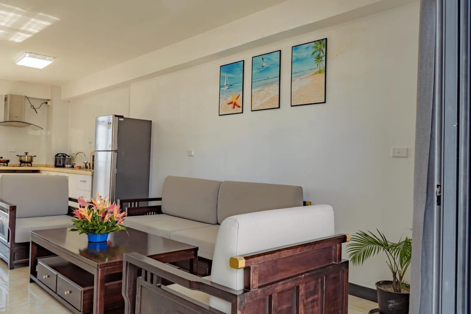 Kitchen or kitchenette, Living room