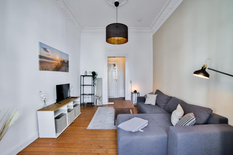 TV and multimedia, Living room, Photo of the whole room, Seating area