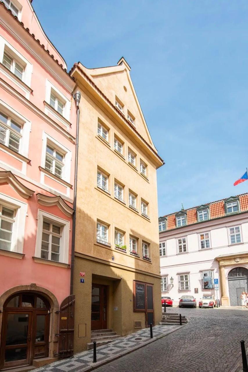 Elegant Compact Studio Steps from Charles Bridge Apartment in Prague