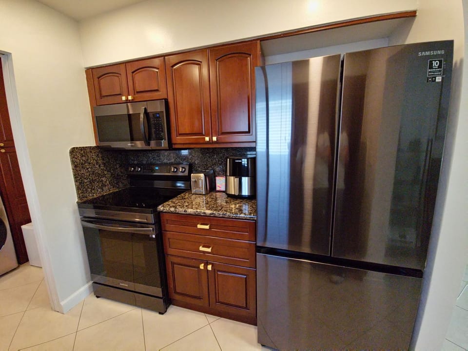 Kitchen or kitchenette, pet friendly