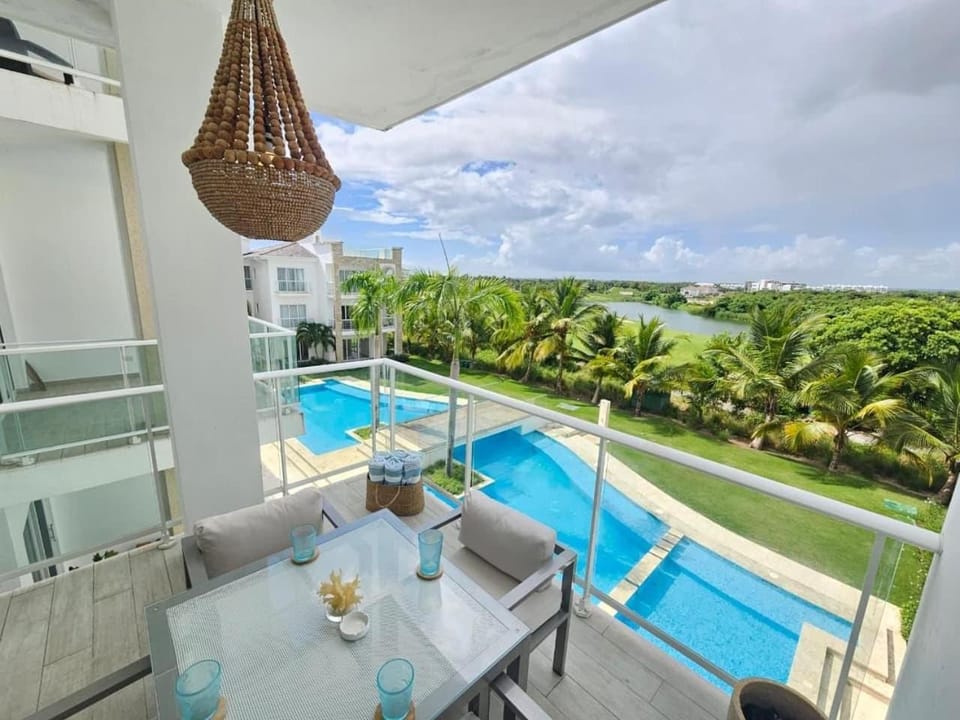 Balcony/Terrace, Swimming pool