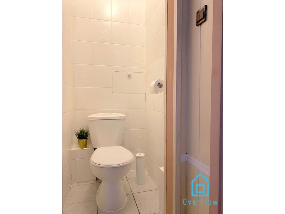 Nest Room - 20 Minutes to Gdańsk Old Town & Seaside Vacation rental in Gdansk