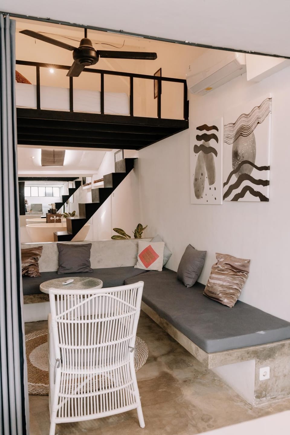 Living room, Seating area