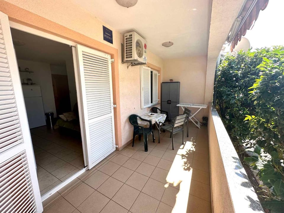 Summer, Balcony/Terrace