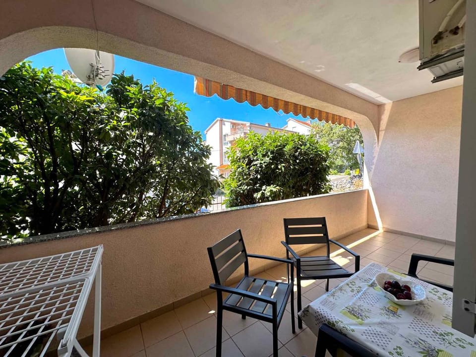 Summer, Balcony/Terrace