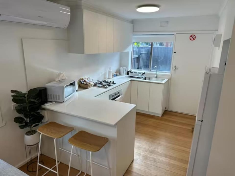 Kitchen or kitchenette, minibar, oven, pet friendly, stove