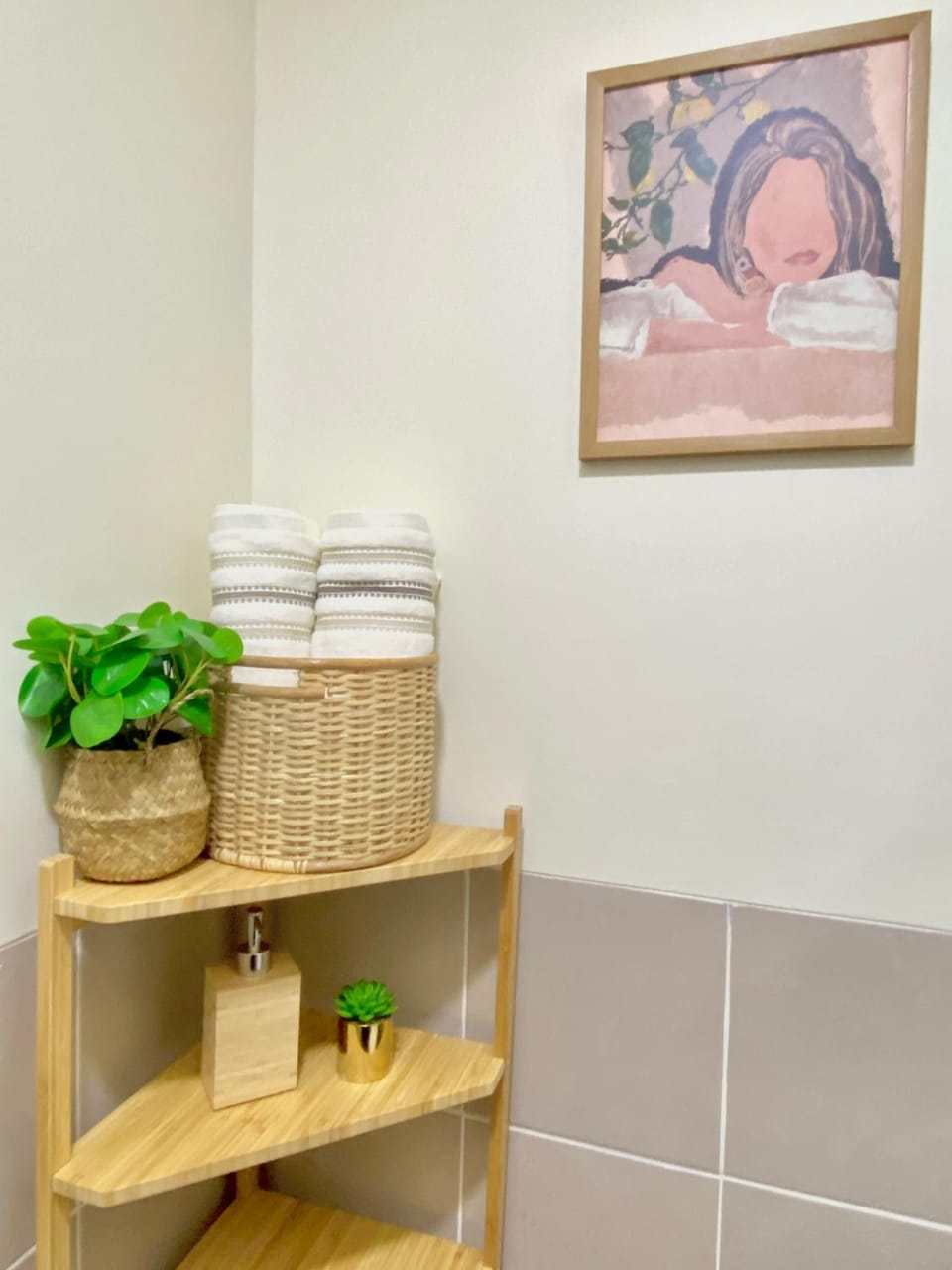 Cozy 1 BR Scandinavian/Tropical Condo with Balcony & Parking Apartment in Makati