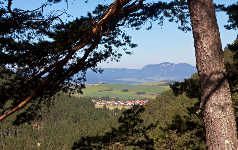 Nearby landmark, Neighbourhood, Natural landscape, Hiking